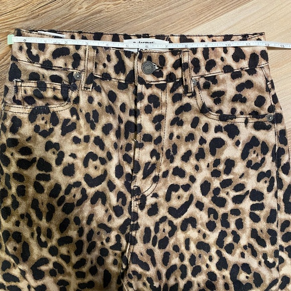 Reformation Leopard Print High-Rise Straight Jeans Size 25 - Picture 10 of 13